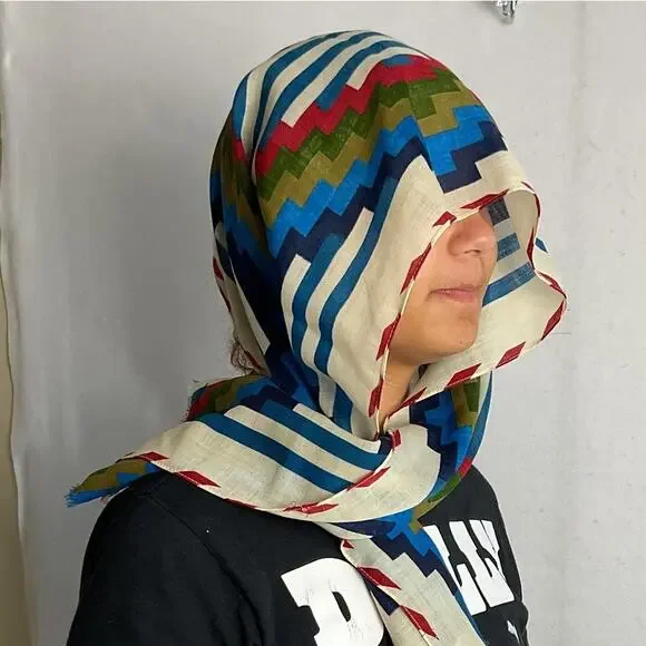 A Smithsonian Institution Reproduction Colorful Womens Geometric Scarf 57 X 14 - Picture 3 of 5